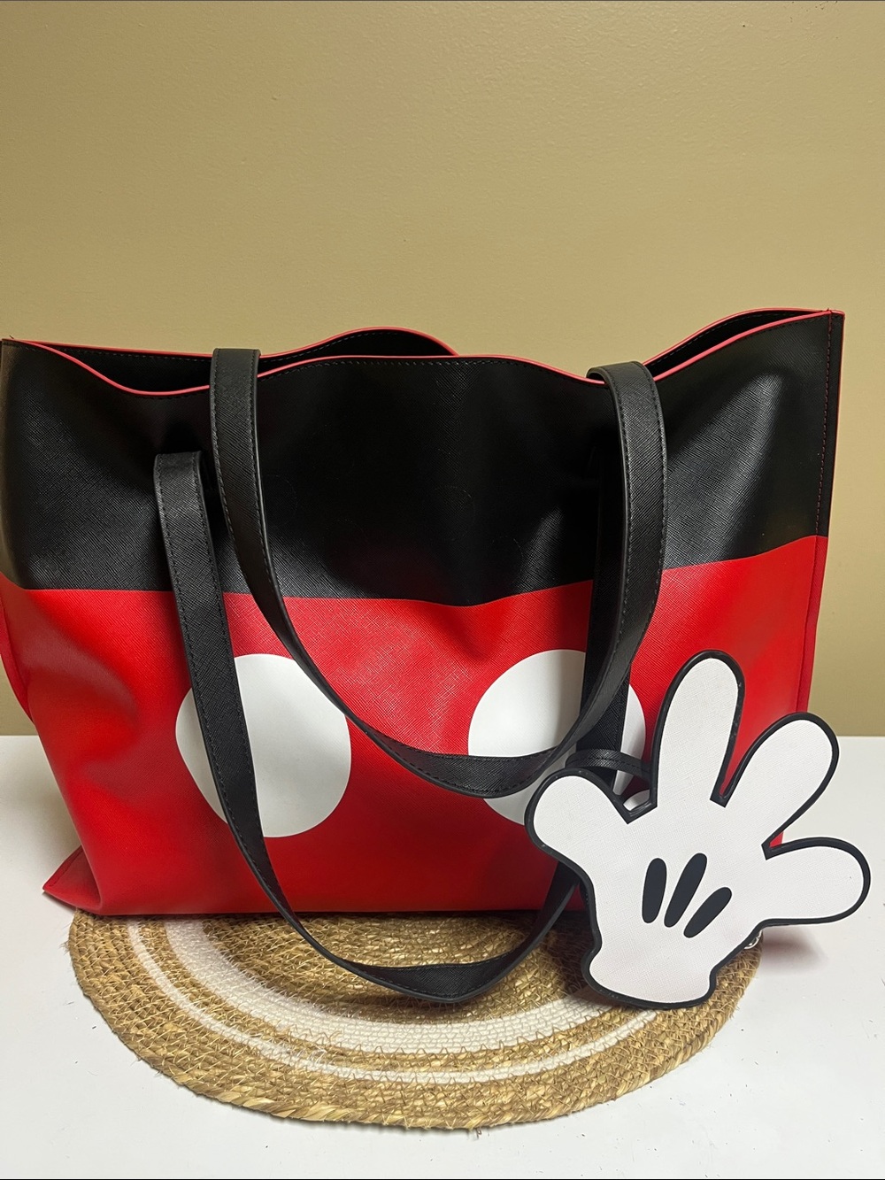 Disney Parks Mickey/Minnie Reversible tote Bag in Great condition